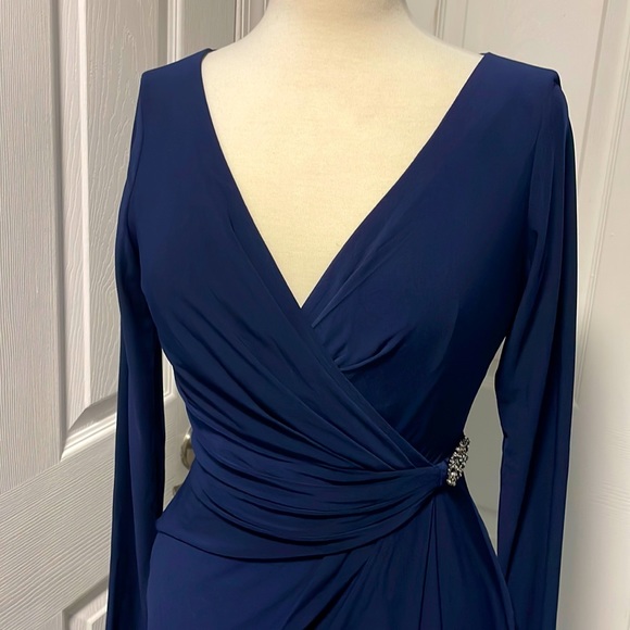 SOLD!!! Chaps Evening Gown Navy size 4 - Picture 4 of 7